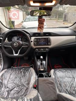 نيسان فيرسا